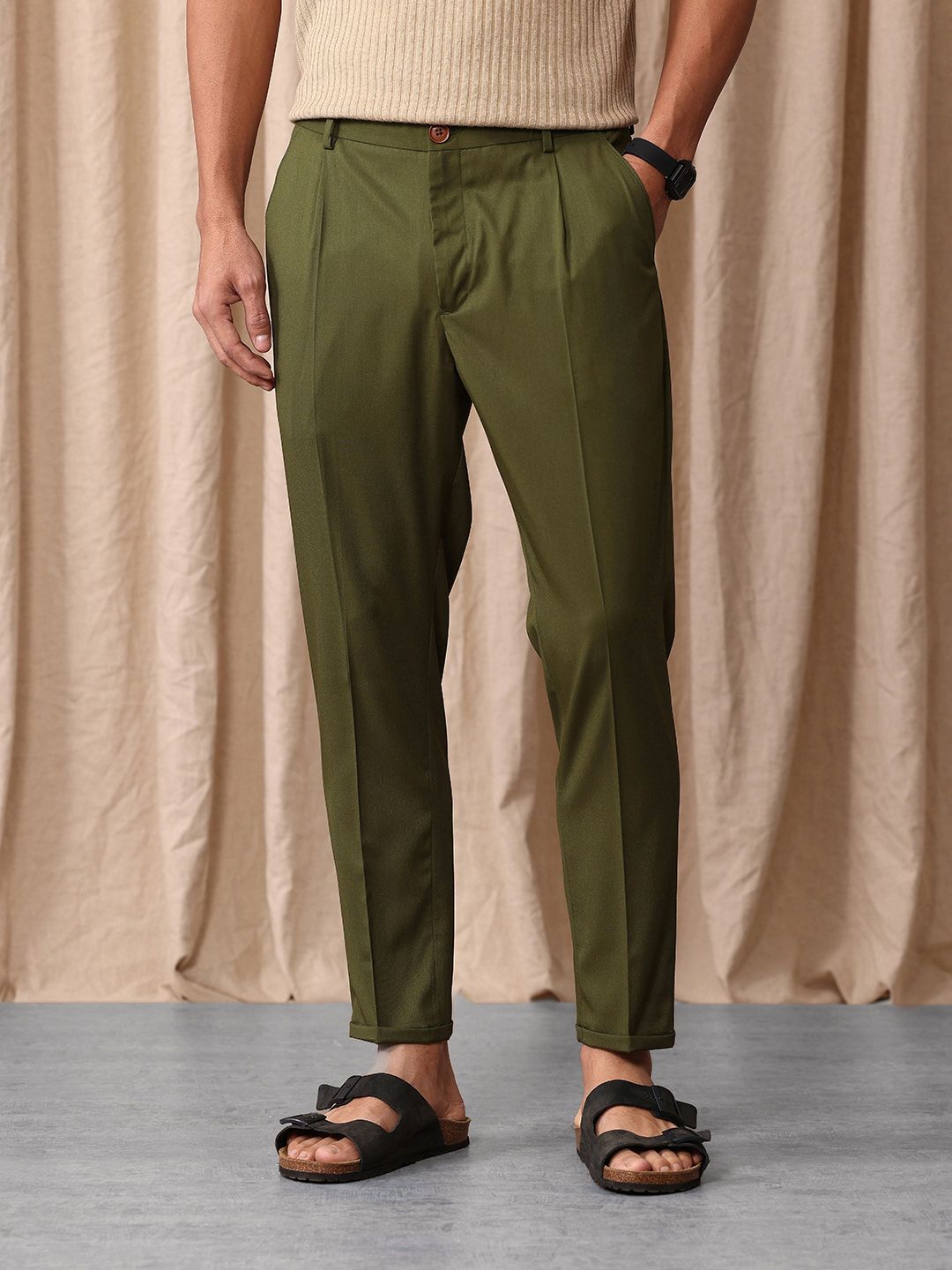 Mr Bowerbird Men Tailored Fit Vintage Pleated Trousers