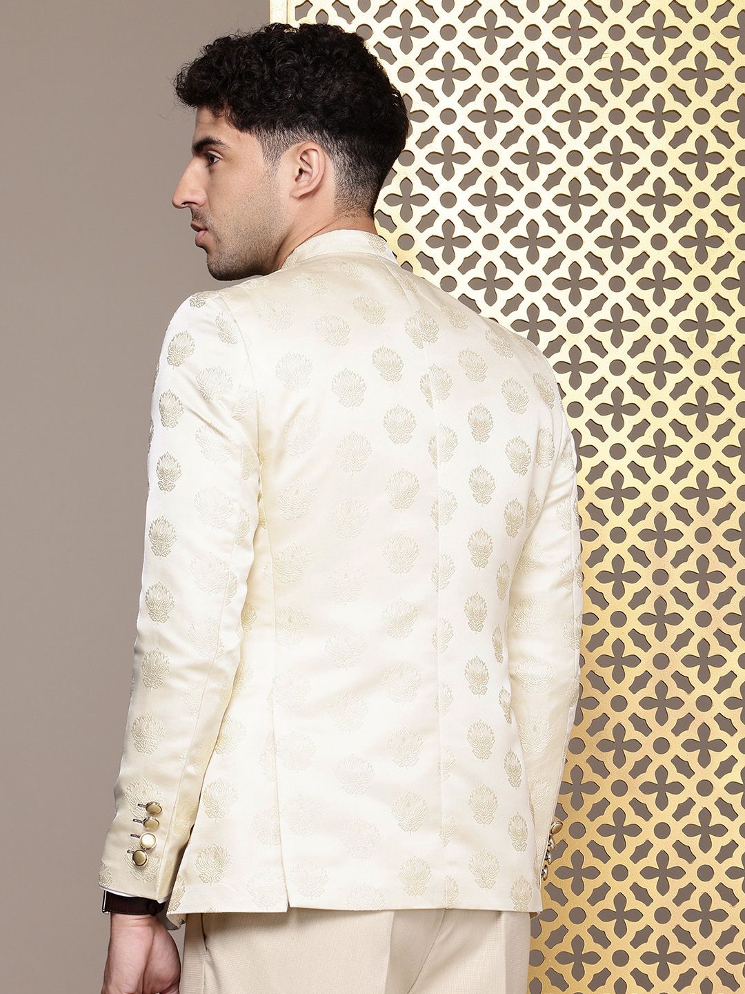 House of Pataudi Self Design Embroidered Jashn Bandhgala Blazer