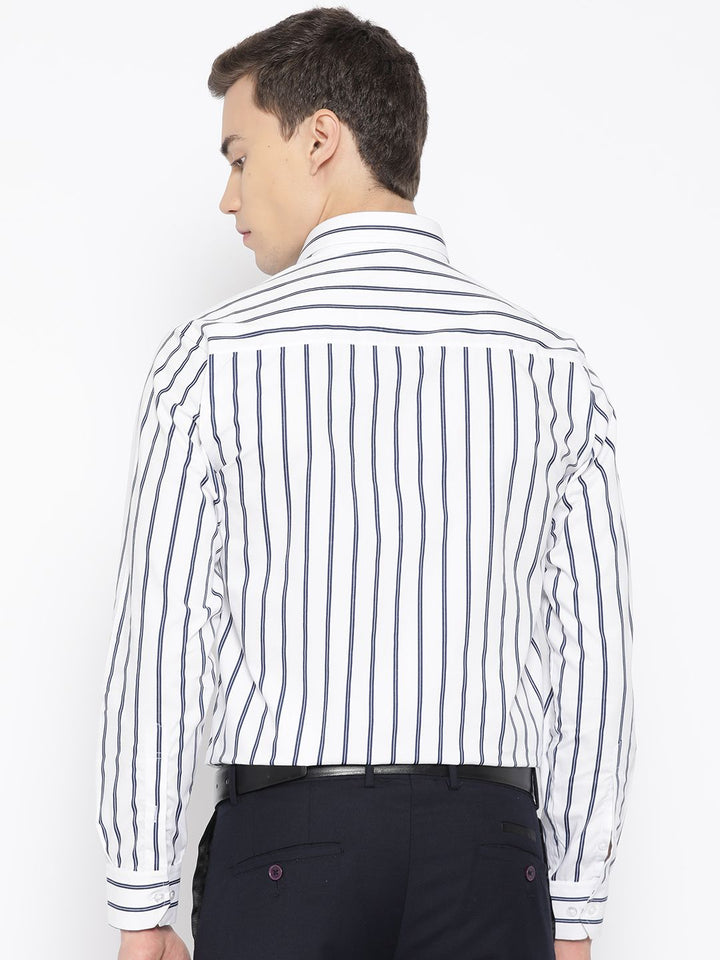 Hancock Men White & Navy Blue Slim Fit Formal Shirt
