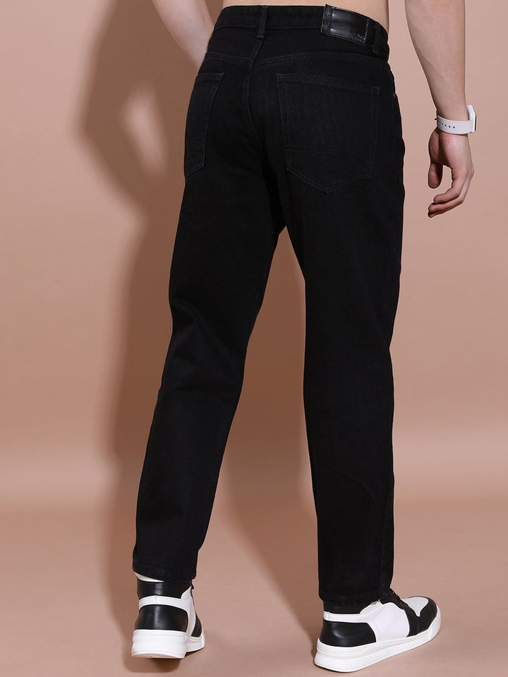 HIGHLANDER Men Clean Look Mid-Rise Relaxed Fit Cotton Jeans
