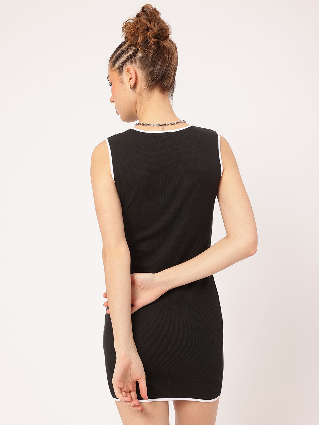 DressBerry Contemporary Chic Sleeveless Mini Dress