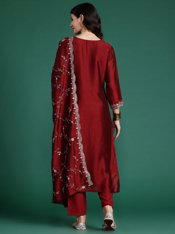 Indo Era Ethnic Motifs Embroidered Sequinned Kurta with Trousers & Dupatta