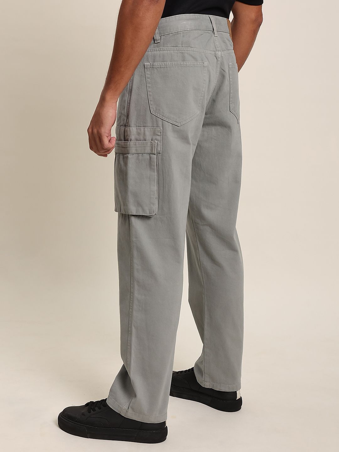 Bene Kleed Men Straight Fit Pure Cotton Cargos Trousers