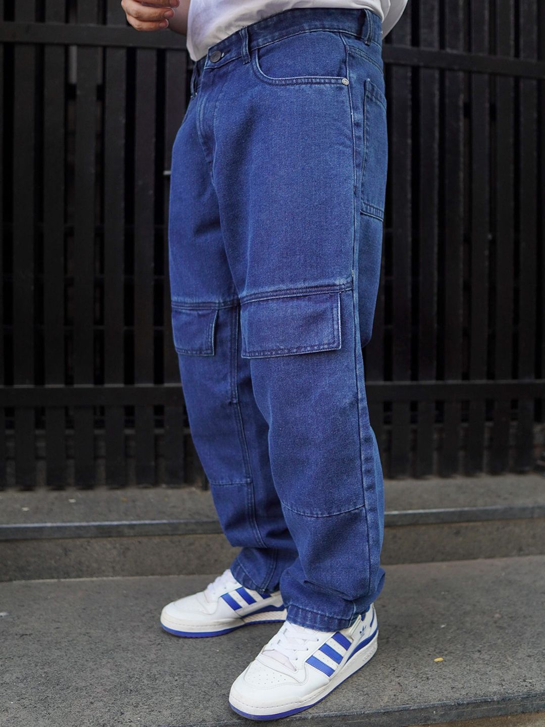 Powerlook Men Blue Boyfriend Fit Clean Look Cotton Cargo Jeans