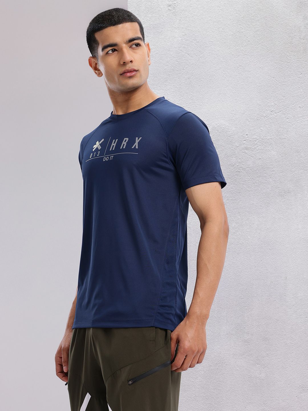 HRX by Hrithik Roshan Brand Logo Printed Raglan Sleeves Training T-shirt