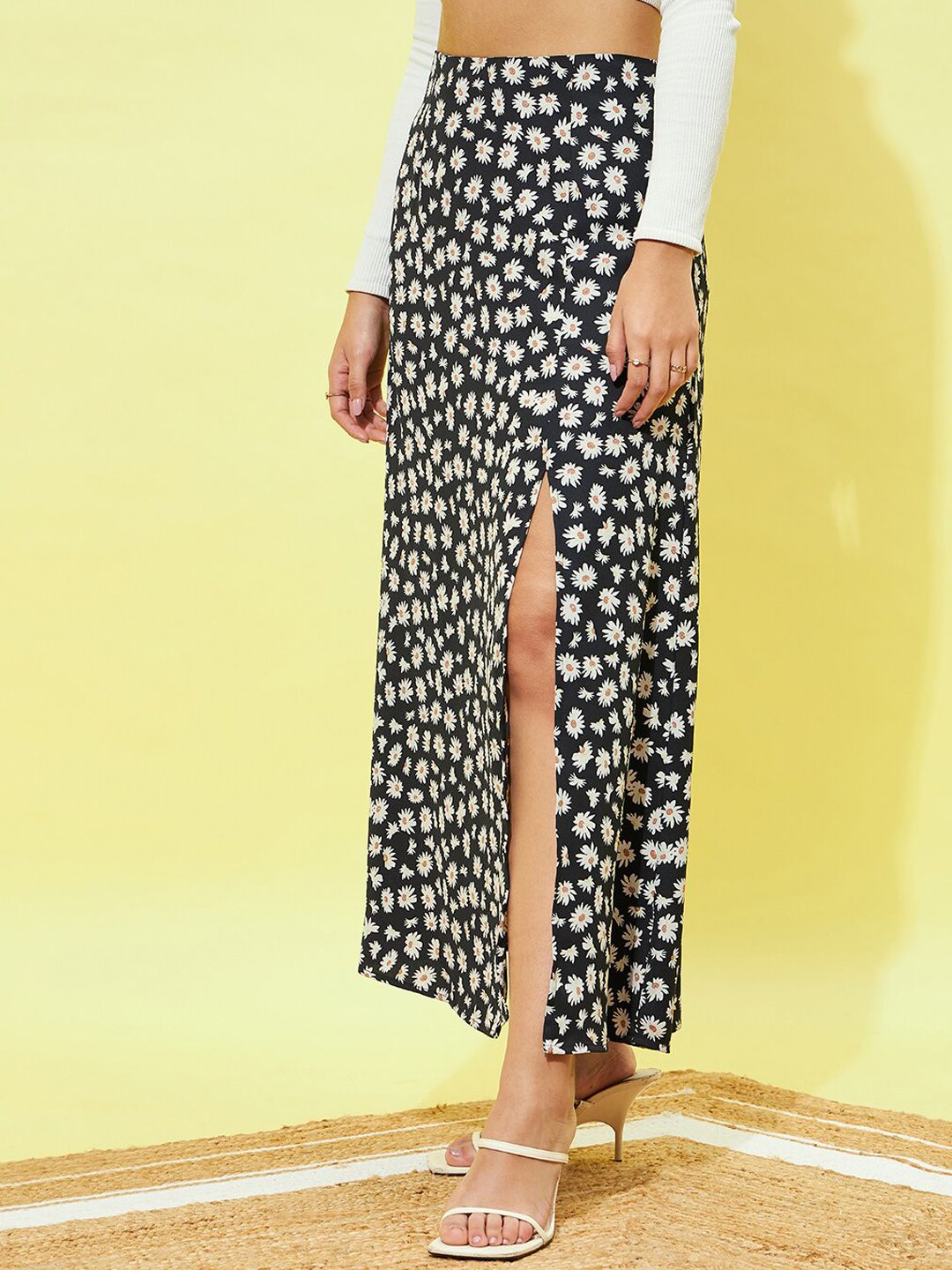 Berrylush Floral Printed Side Slit A-Line Maxi Skirt