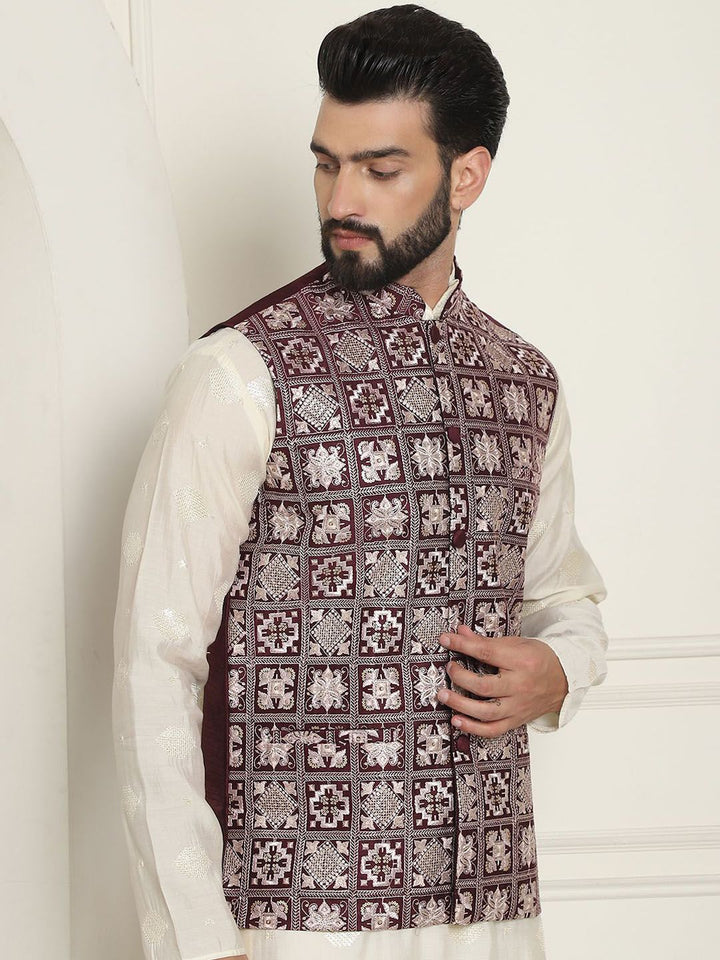 SOJANYA Jaket Tenun Nehru Bersulam