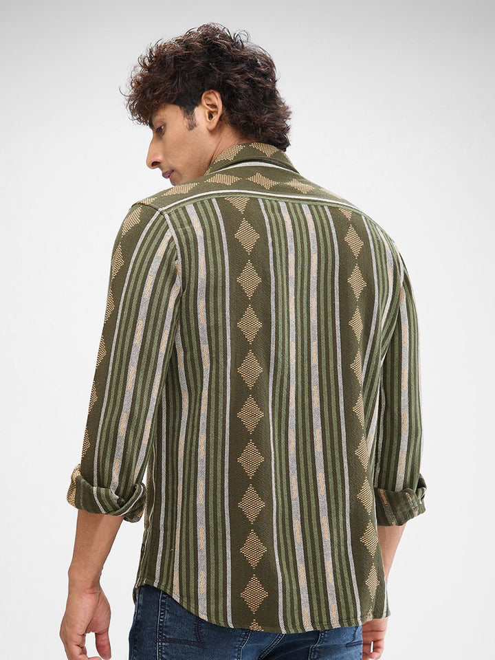 SPYKAR Men Slim Fit Opaque Striped Casual Shirt