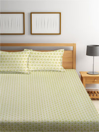 KLOTTHE Olive-Green Printed 300 TC Fitted Double King Bedsheet With 2 Pillow Covers