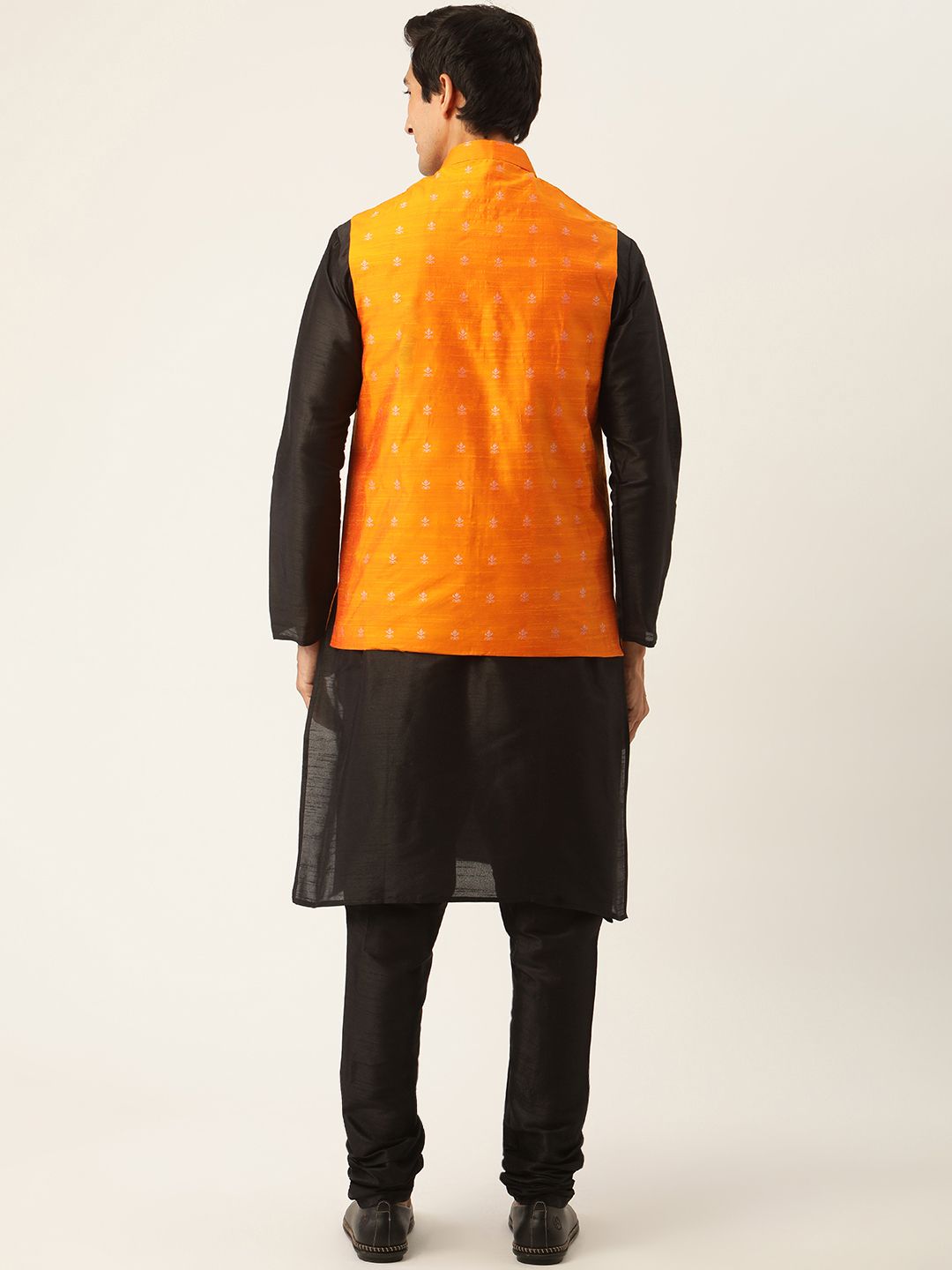 SOJANYA Men Black & Orange Kurta with Churidar