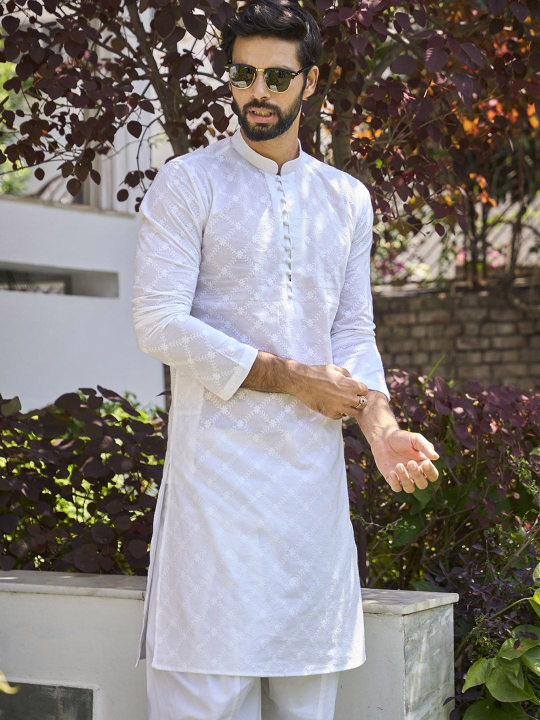See Designs Mandarin Collar Floral Embroidered Chikankari Pure Cotton Kurta