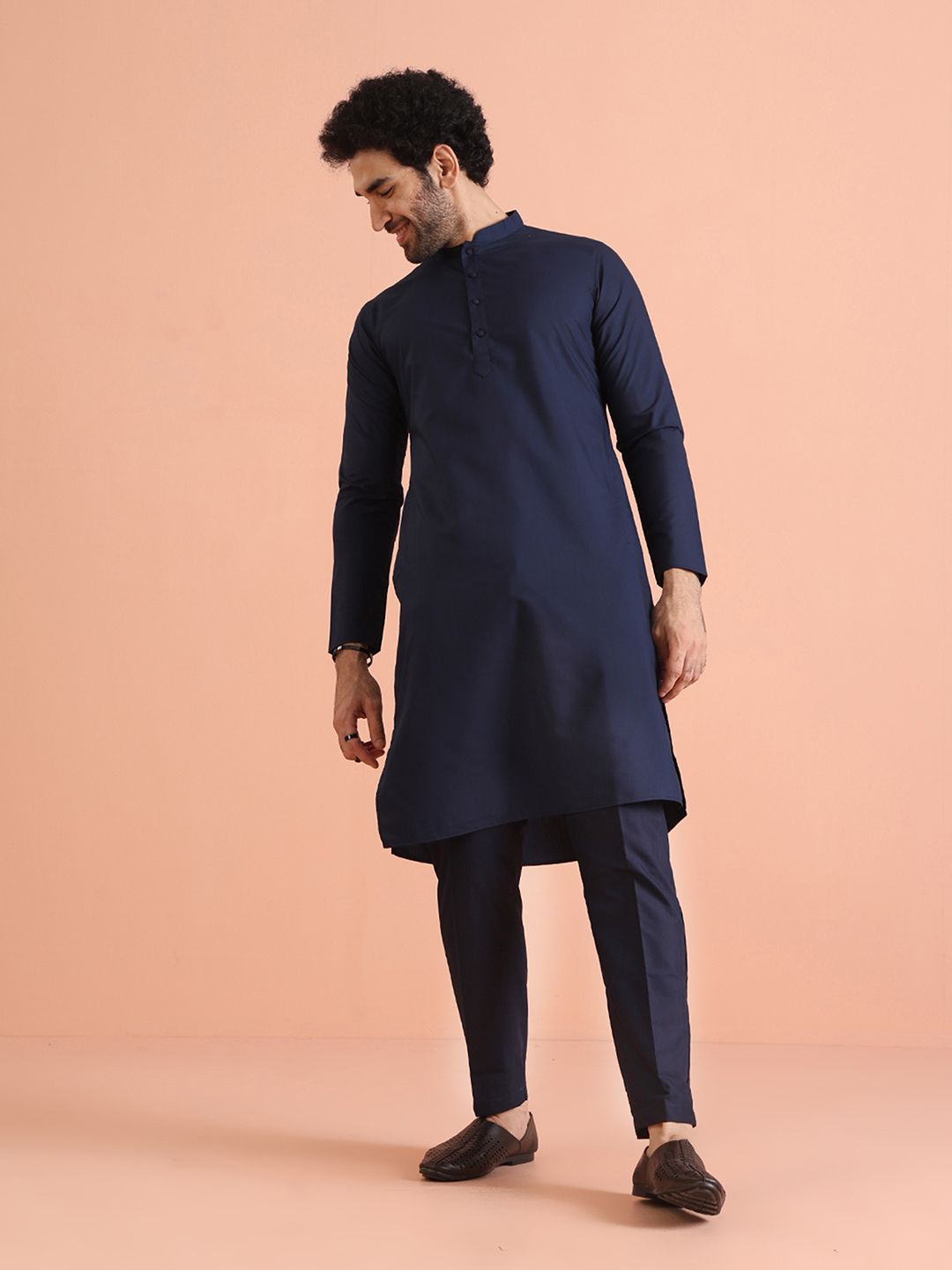 KISAH Mandarin Collar Long Sleeves Straight Kurta