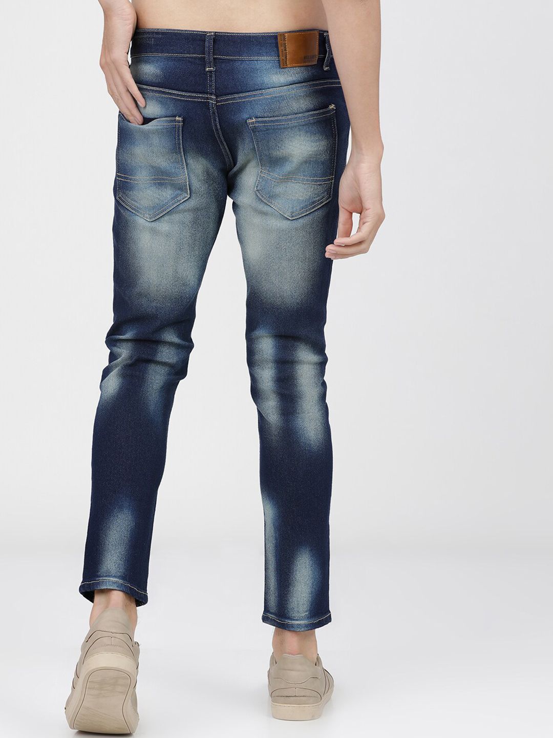 HIGHLANDER Men Blue Tapered Fit Mildly Distressed Heavy Fade Jeans