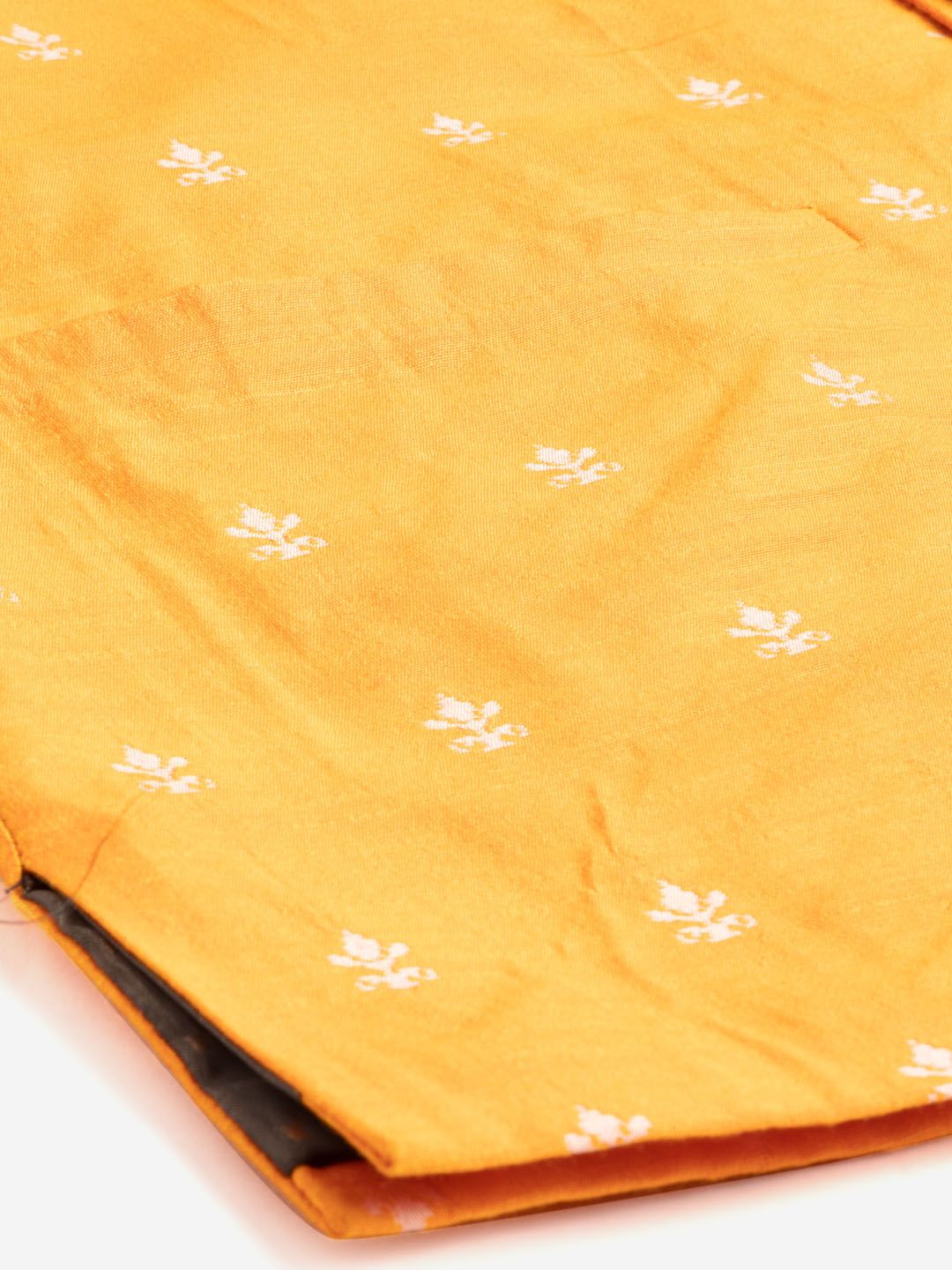 SOJANYA Men Black & Orange Kurta with Churidar