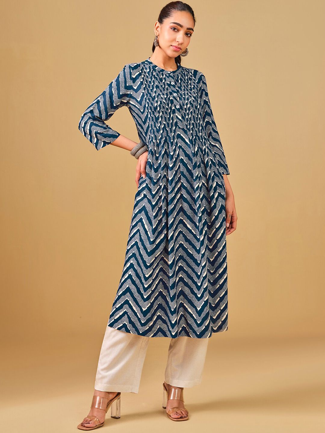 Global Desi Geometric Printed Straight Kurta