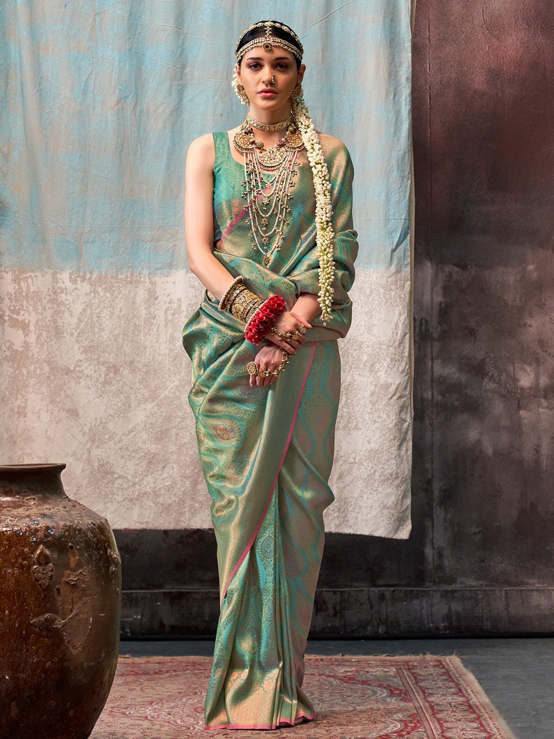 Saree mall Woven Design Zari Kanjeevaram Sarees