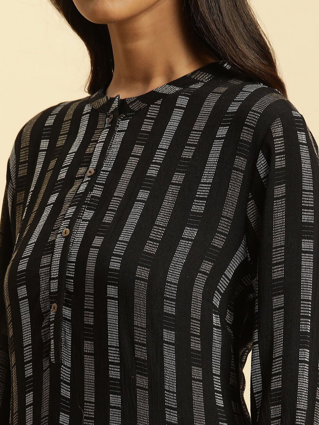 W Striped Mandarin Collar Kurta