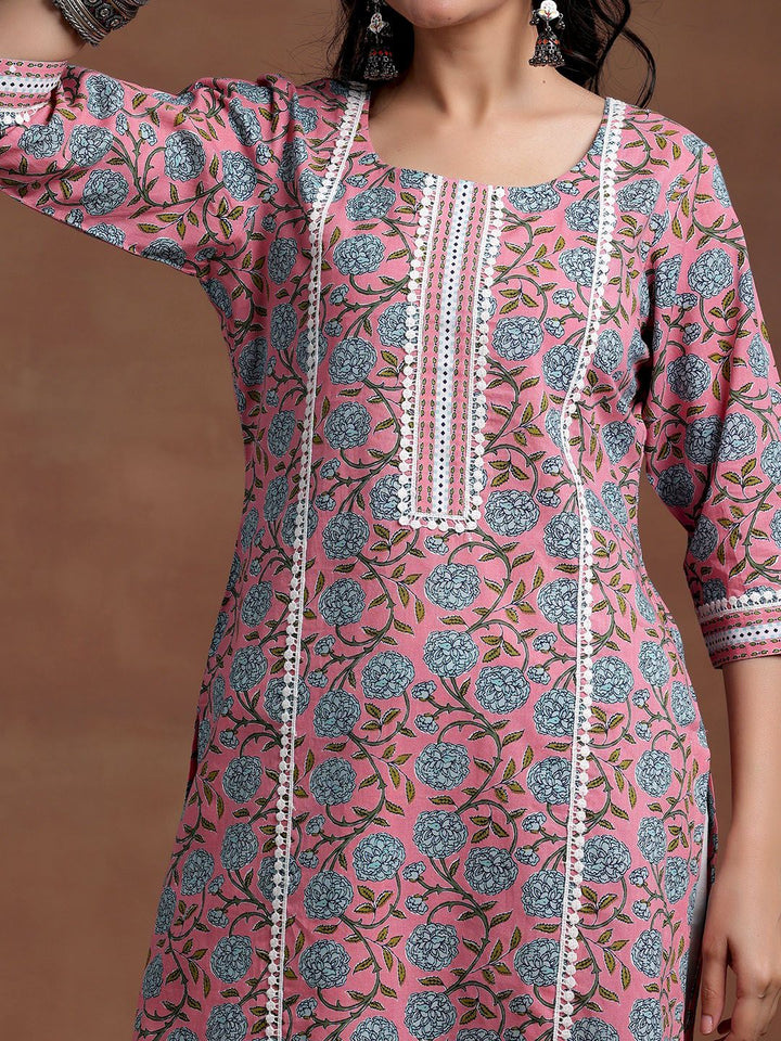 Libas Women Floral Printed Gotta Patti Floral Kurta
