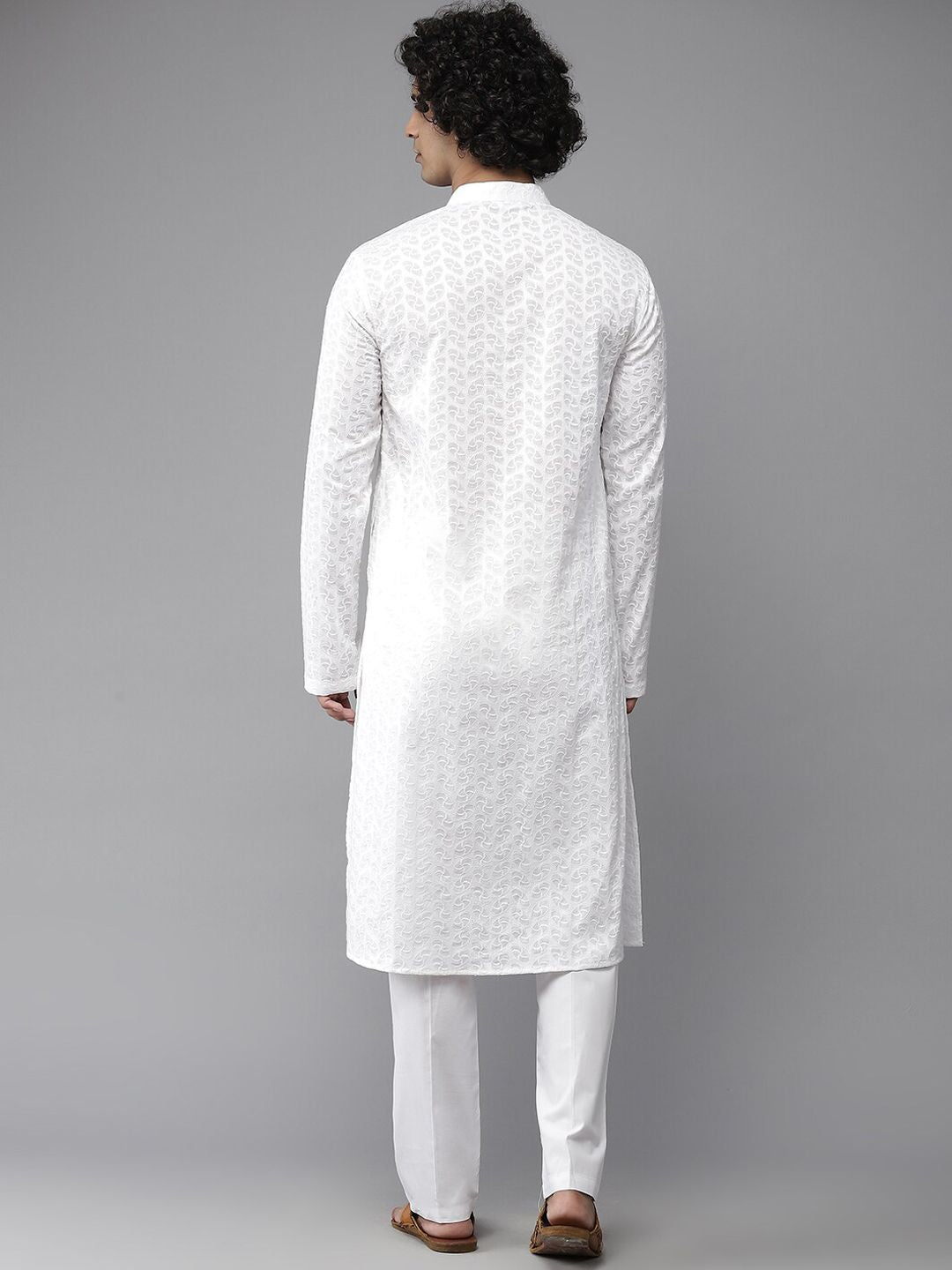 See Designs Men White Geometric Embroidered Chikankari Pure Cotton Kurta