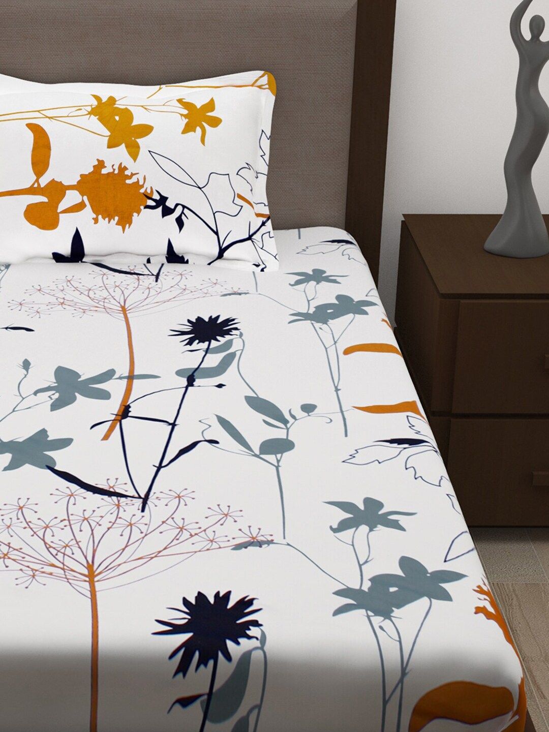Story@home Mustard & White Floral 186 TC Pure Cotton Single Bedsheet With 1 Pillow Covers
