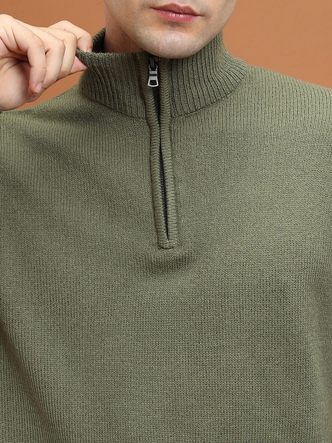 HIGHLANDER Mock Collar Acrylic Pullover