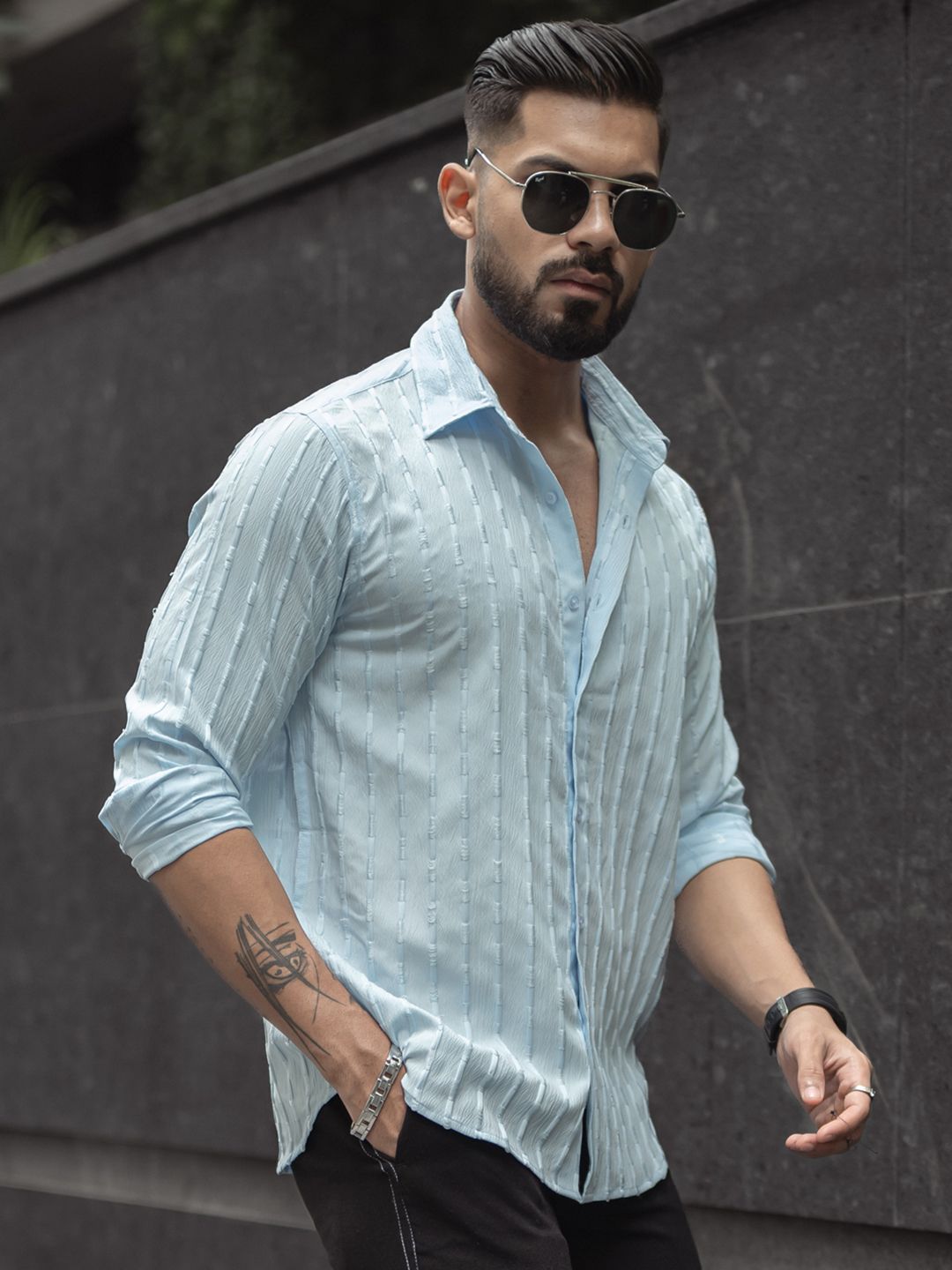 Powerlook Men Spread Collar Vertical Striped Casual Shirt