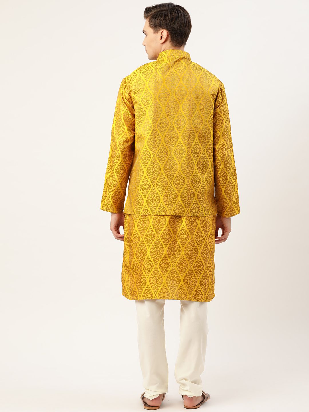 SOJANYA Kurta Motif Etnik Mustard Kuning & Putih Putih dengan Churidar