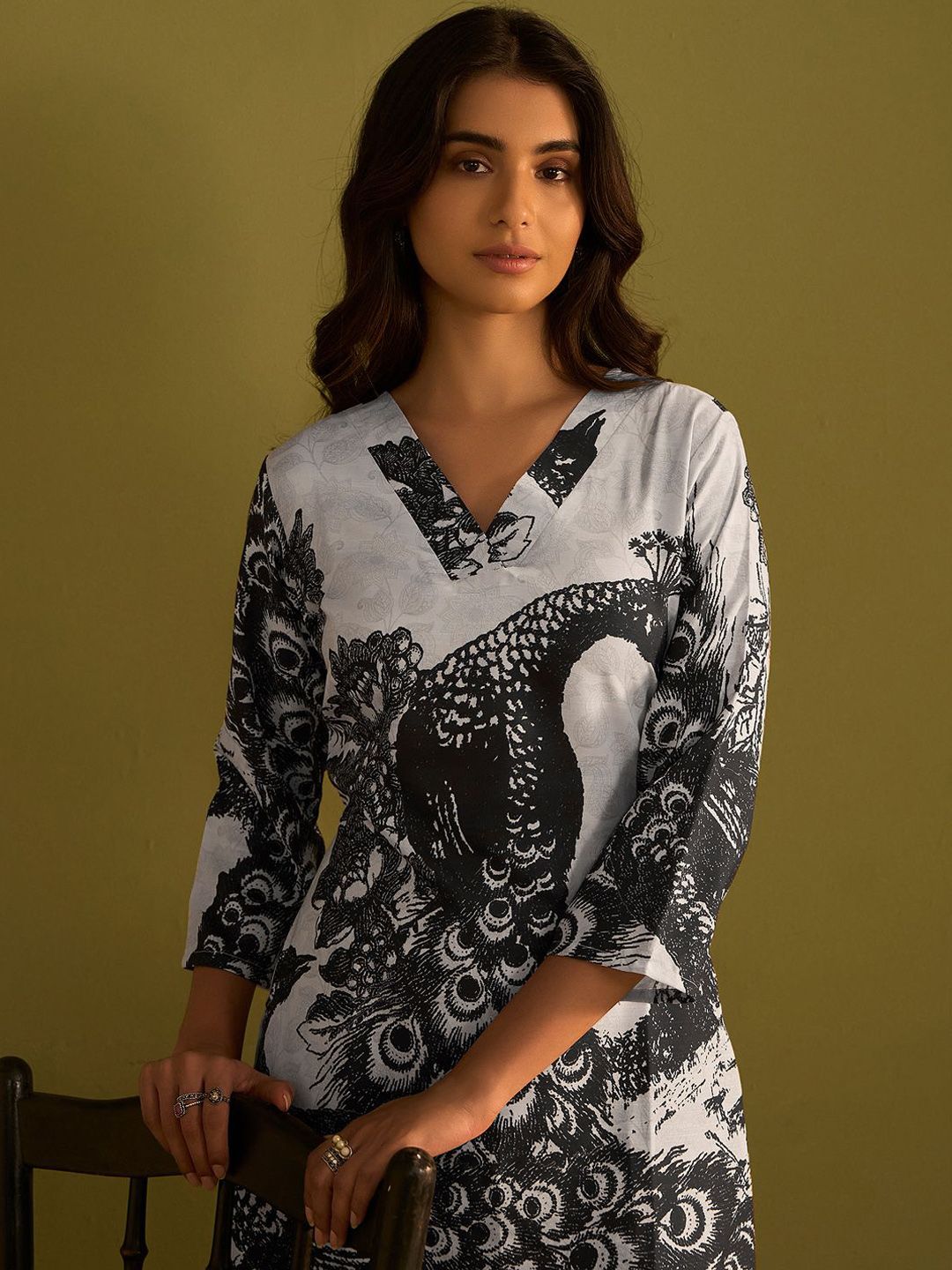 Indo Era Women Floral Printed Regular Pure Cotton Kurta with Trousers