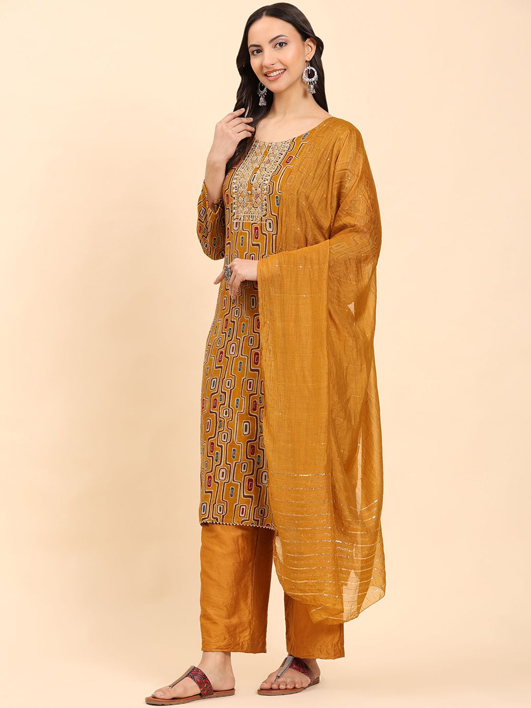Mamicha Women Floral Printed Regular Pure Cotton Kurta with Palazzos & With Dupatta