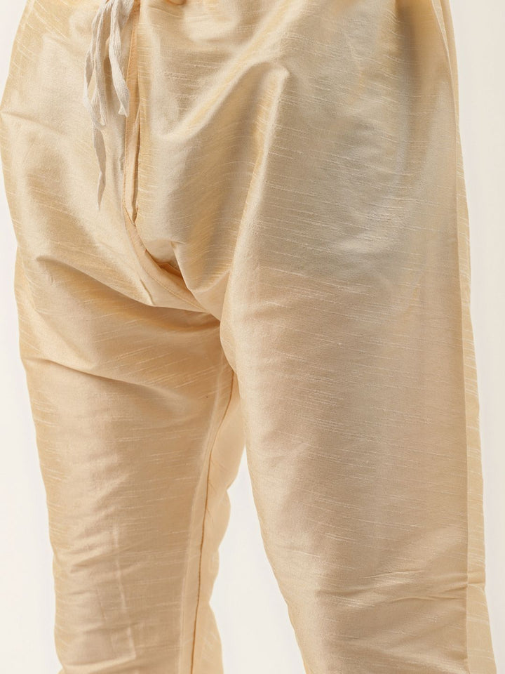 SOJANYA Men Cream Kurta with Churidar & Nehru Jacket