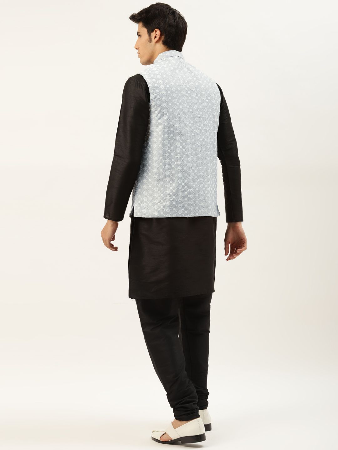 SOJANYA Men Black Thread Work Kurta with Churidar & Nehru Jacket
