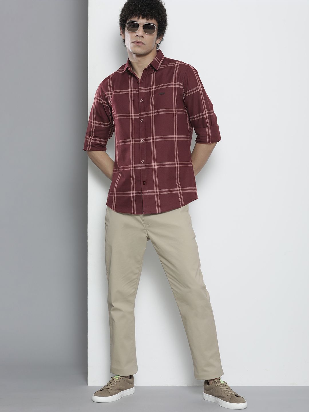 The Indian Garage Co Men Burgundy Checked Casual Shirt