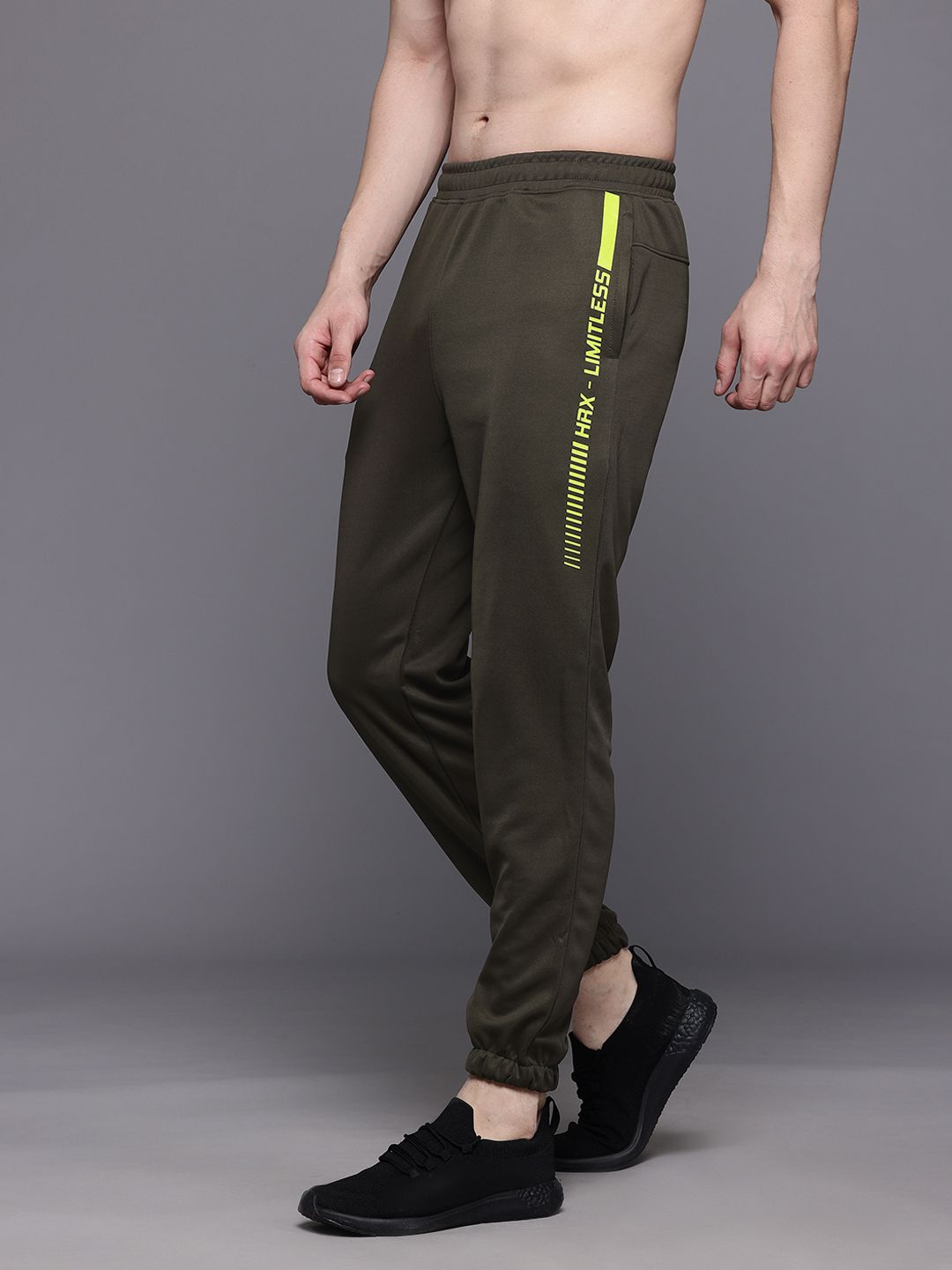 HRX by Hrithik Roshan Men Typography Printed Regular Fit Rapid-Dry Training Joggers