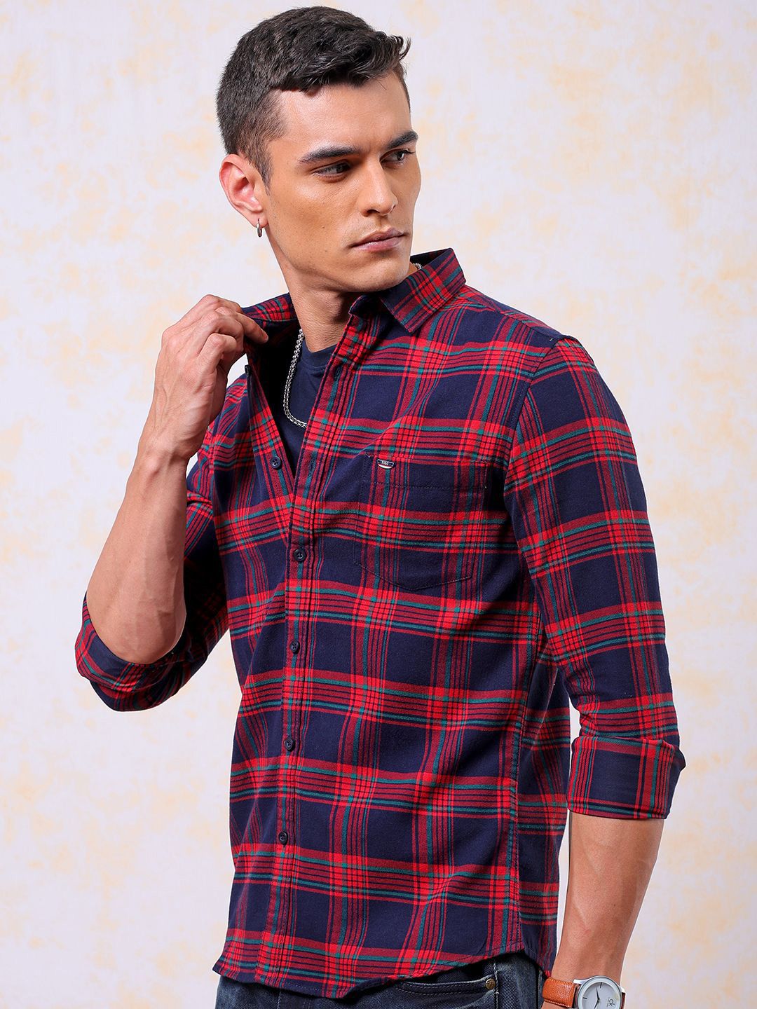 The Indian Garage Co Men Slim Fit Tartan Checks Pure Cotton Casual Shirt