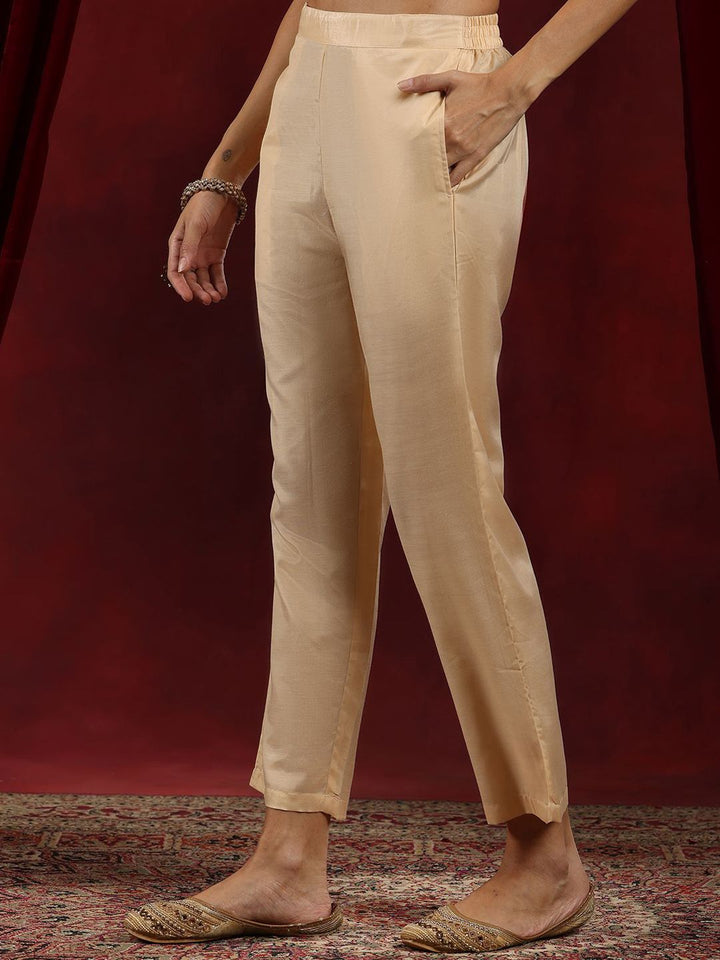 Libas Floral Printed Round Neck Regular Thread Work Organza Kurta With Trousers & Dupatta