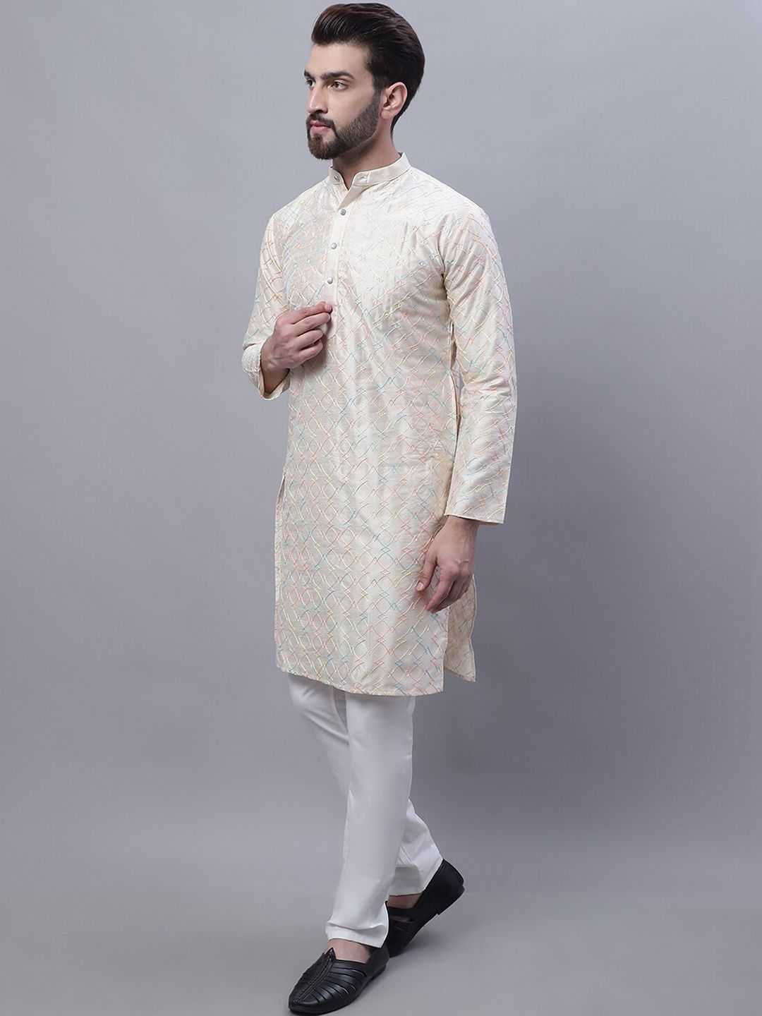 SOJANYA Sulam Kurta Lurus Dengan Jaket Churidar Dan Nehru