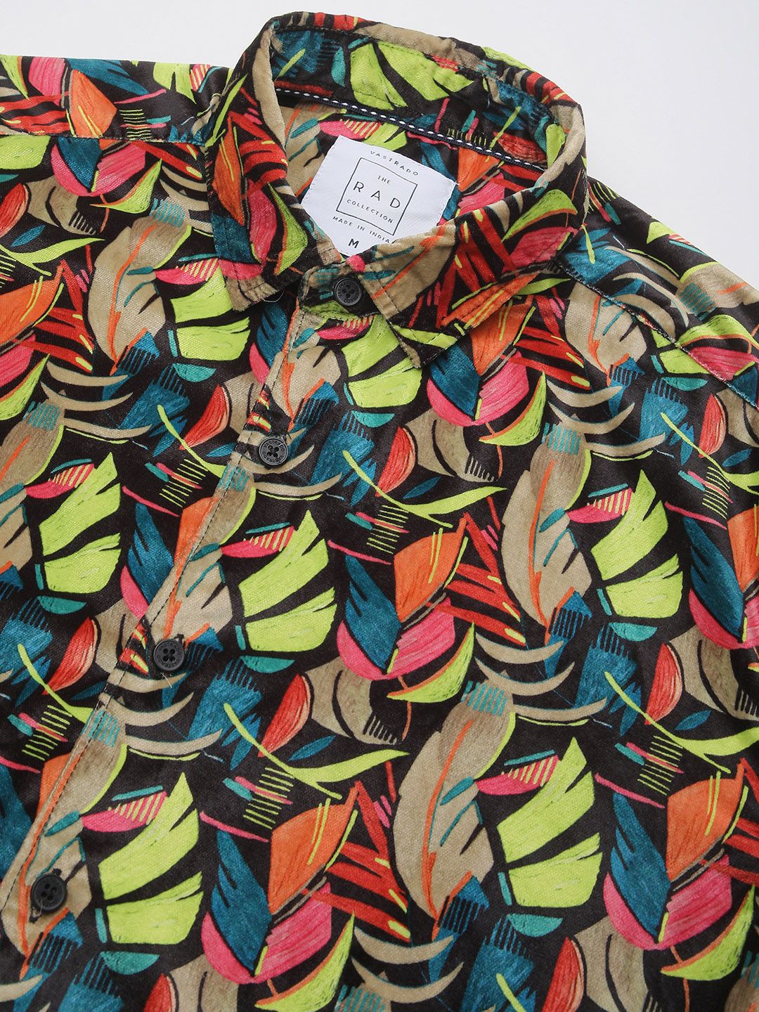 VASTRADO Men Classic Spread Collar Floral Printed Slim Fit Casual Shirt