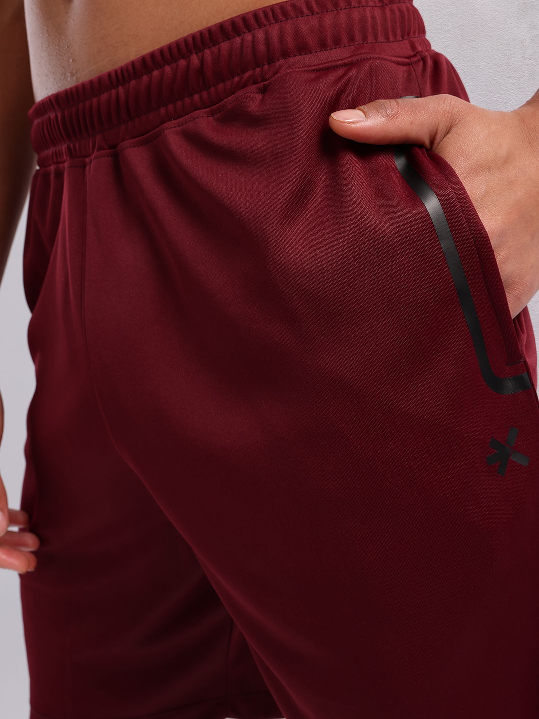 HRX by Hrithik Roshan Men Mid-Rise Brand Logo Detail Rapid-Dry Training Shorts