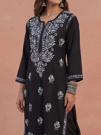 Kurta Kerja Cermin Berhias Wanita Chikankari