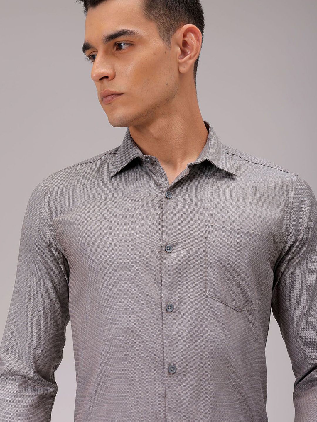The Indian Garage Co. X Luxe Men Cutaway Collar Solid Slim Fit Formal Shirt