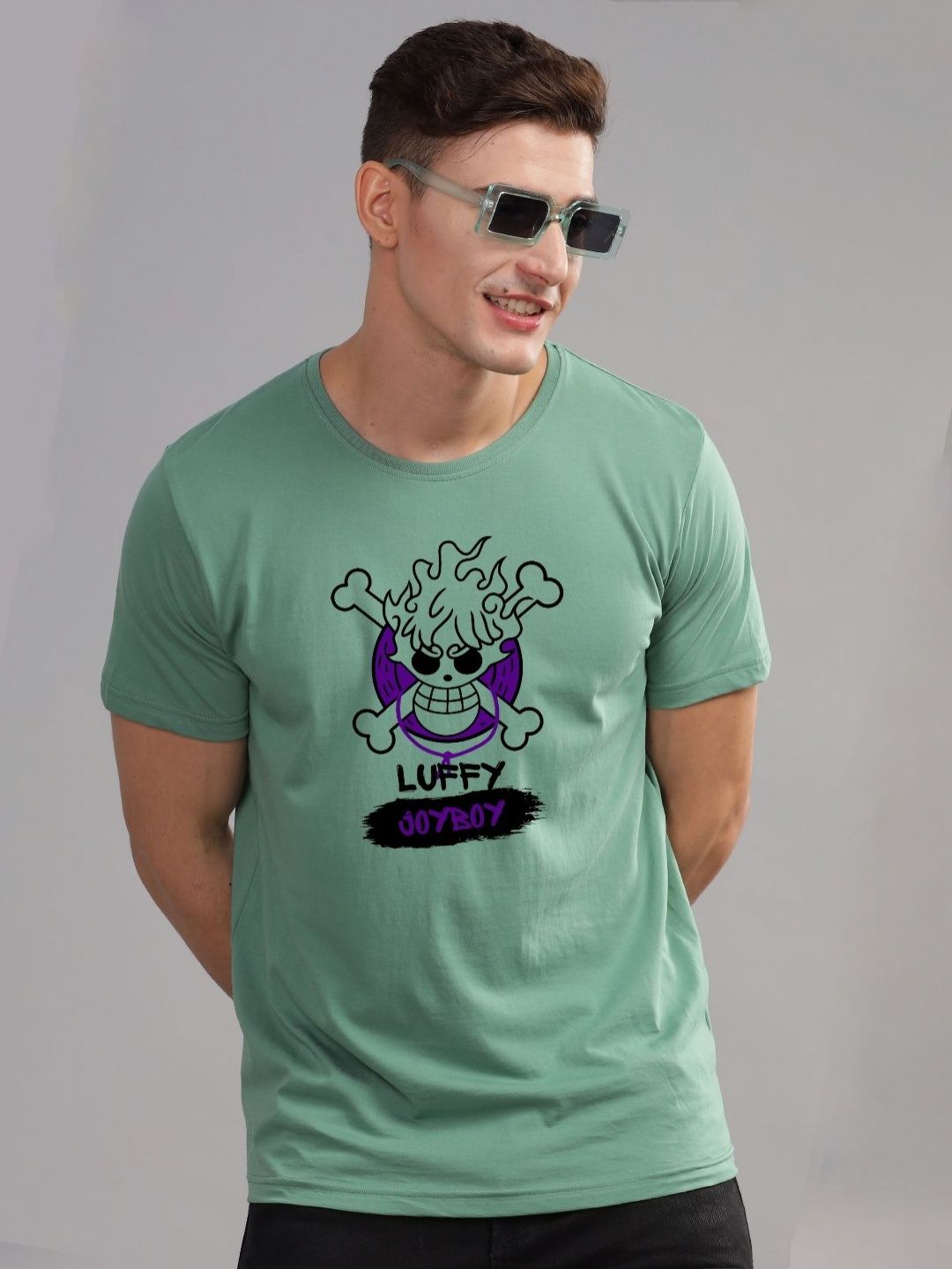ADRO Men Printed Applique T-shirt