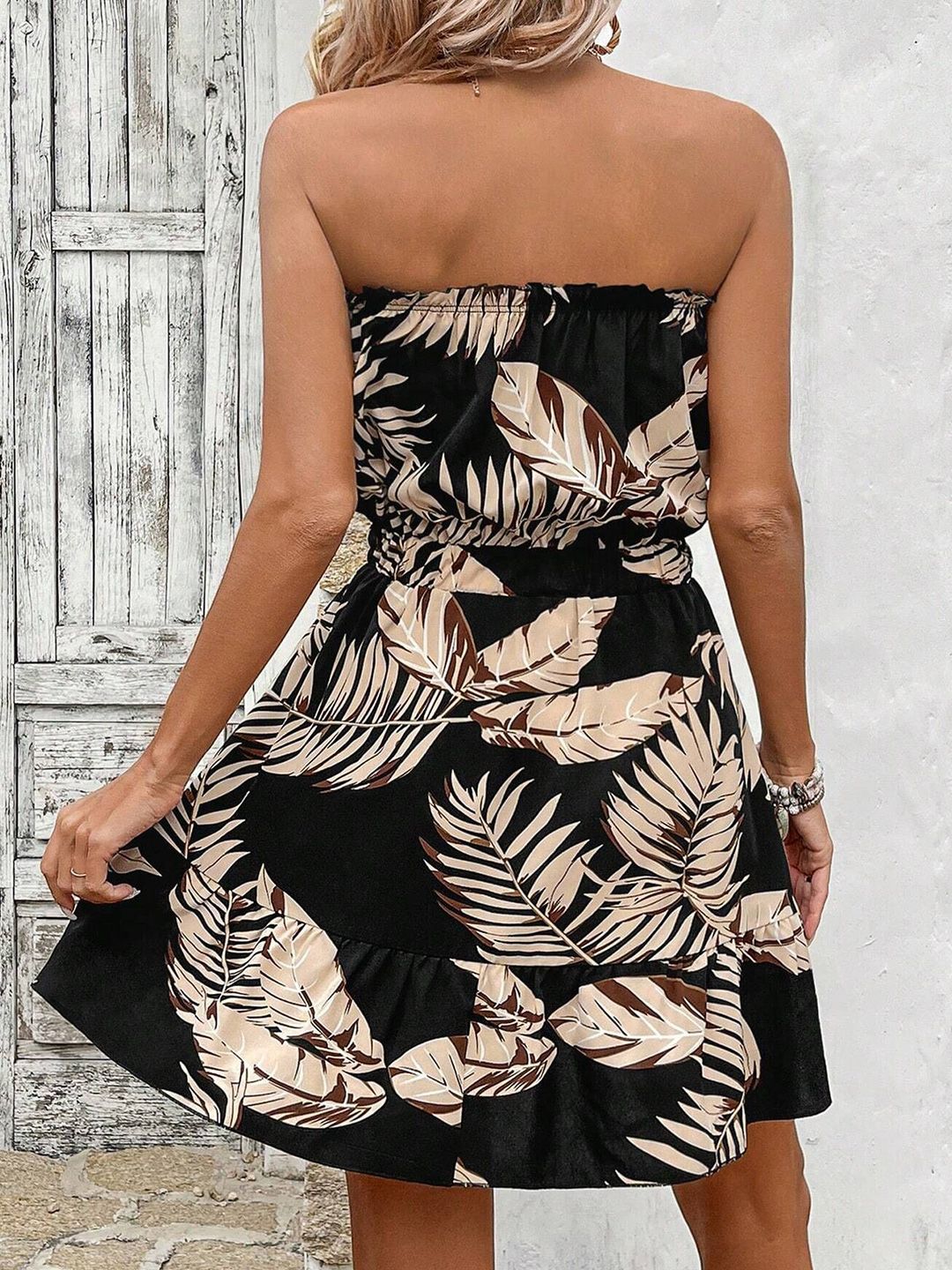 DressBerry Women Tropical Printed Strapless Fit & Flare Mini Dress