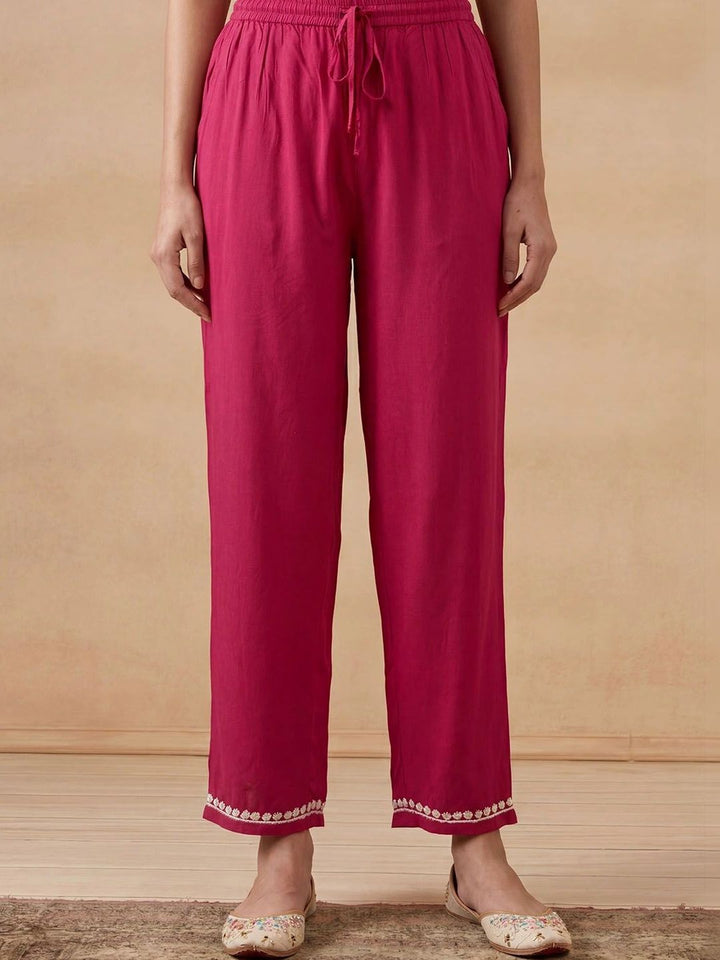 House of Chikankari Women Regular Chikankari Kurta with Trousers