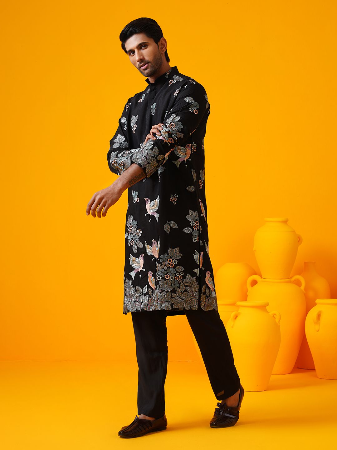 SOJANYA LUXE Floral Embroidered Mandarin Collar Straight Kurta With Trouser