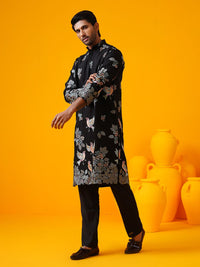 SOJANYA LUXE Floral Embroidered Mandarin Collar Straight Kurta With Trouser