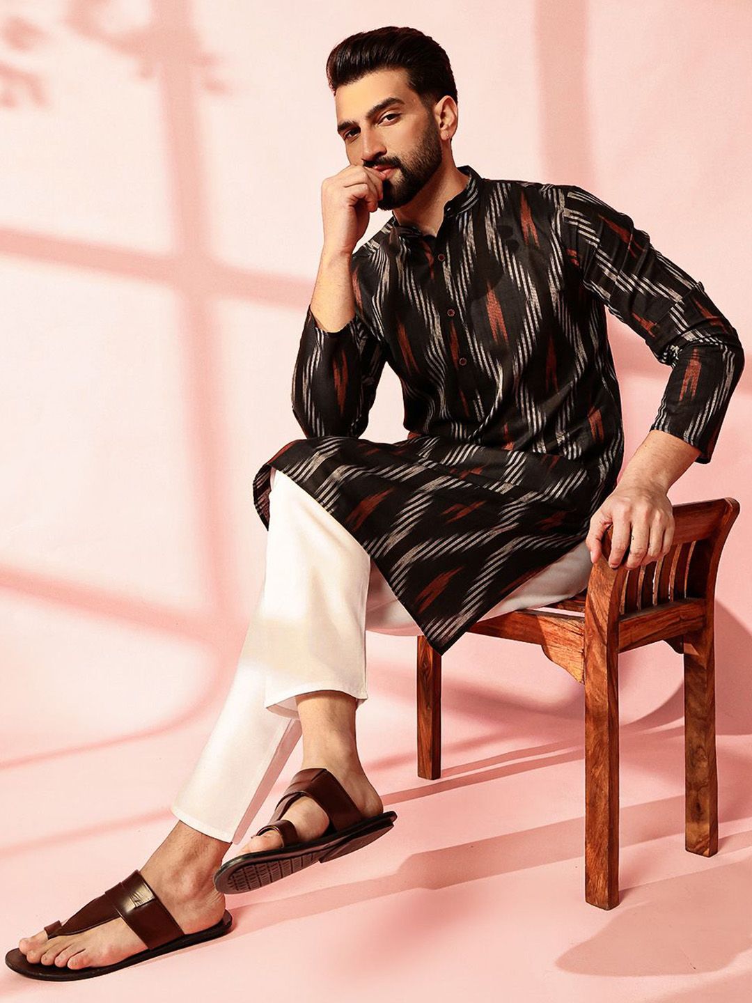 Anouk Abstract Printed Band Collar Teknik Ikat Cotton Linen Kurta Lurus