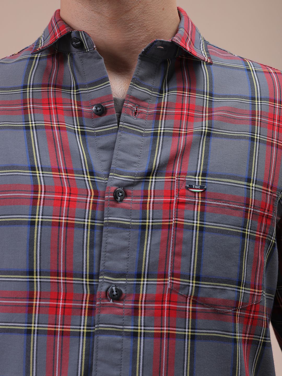 The Indian Garage Co Men Cutaway Collar Checked Cotton Slim Fit Casual Shirt