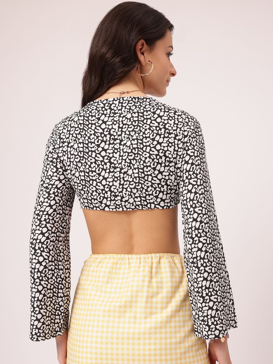 DressBerry Monochrome Vibe Animal Rivets Ruched Crop Top