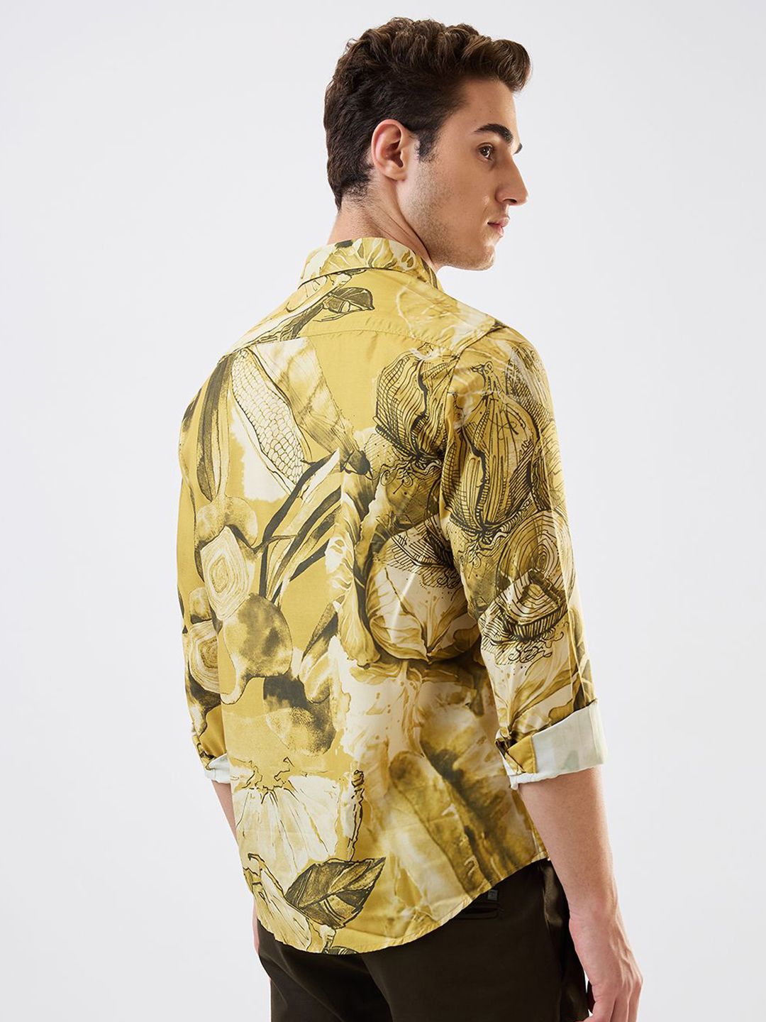 SPYKAR Men Spread Collar Floral Printed Casual Shirt