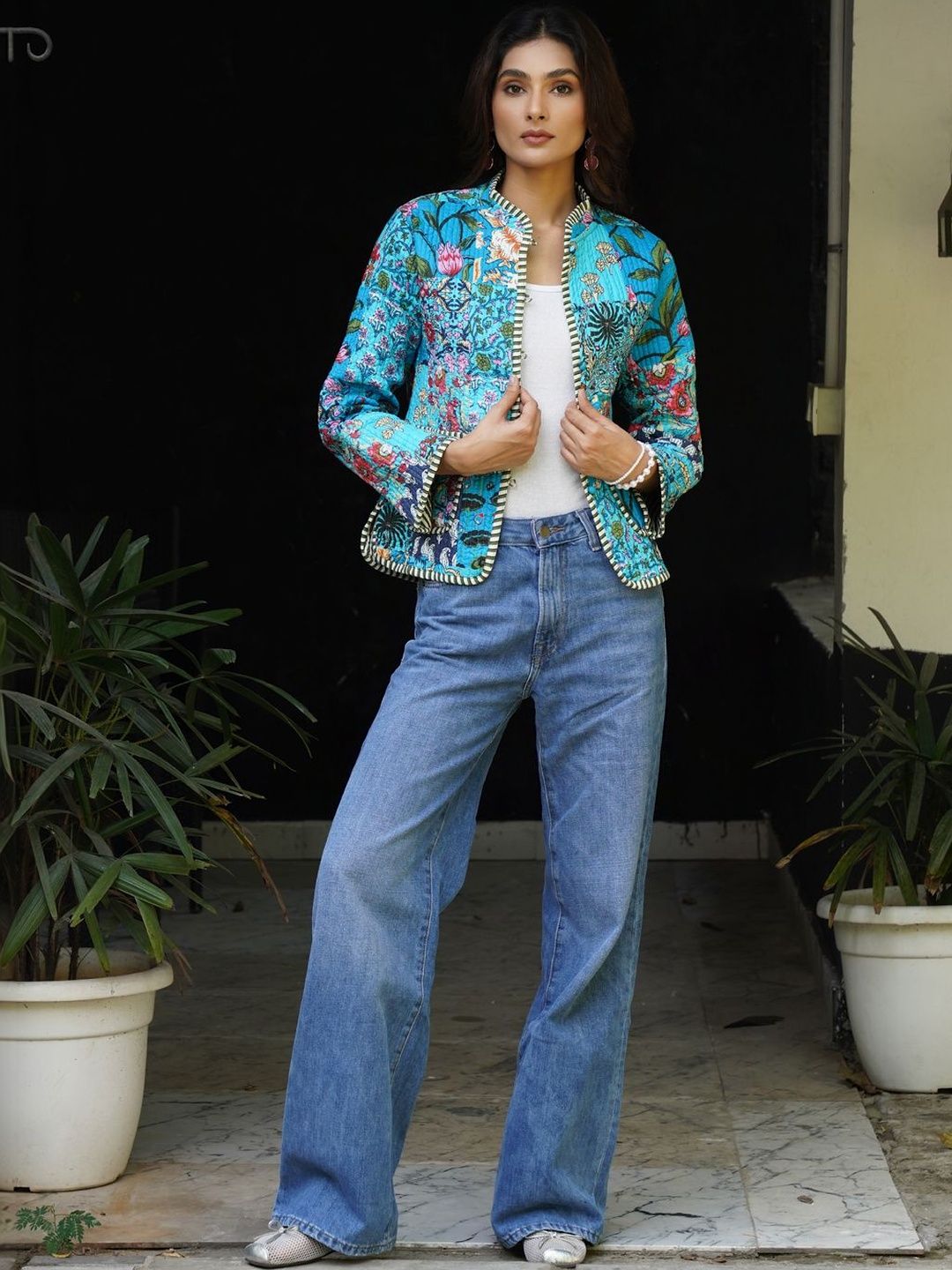 Jaket Quilted Bunga Wanita House of Chikankari